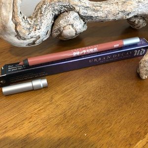Urban Decay Makeup - Urban Decay Lip Pencil - Deep Urban Decay Makeup - Urban Decay Lip Pencil - Deep